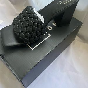 Shu Shop women’s heels size 8.5 BNIB